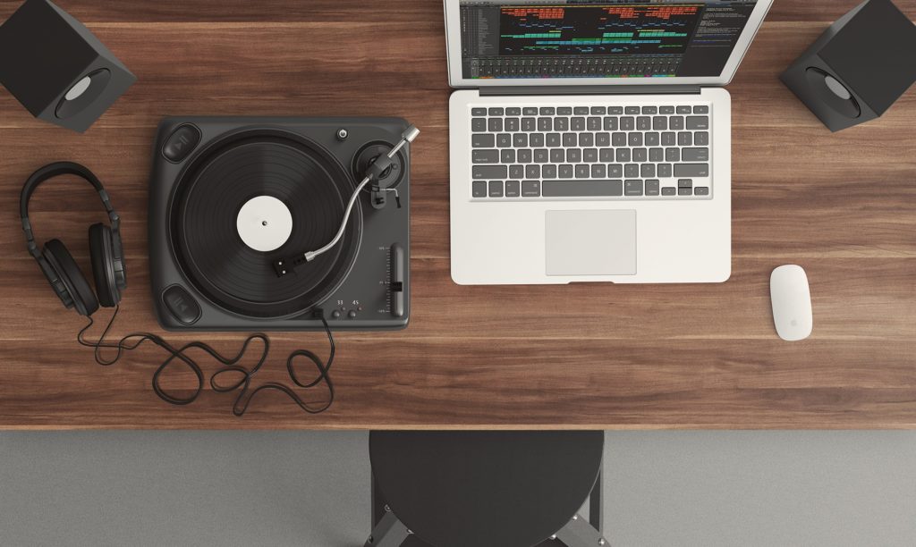 What's in My EMERGENCY DJ Kit?